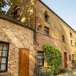 One, The Carriage House, Apartment York