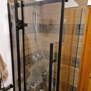 https://homehostel.warsawhotelspoland.com